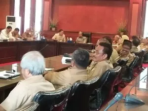 Tuan Rumah HUT Sultra, Nur Alam Beri Apresiasi Tinggi Bupati Kolaka