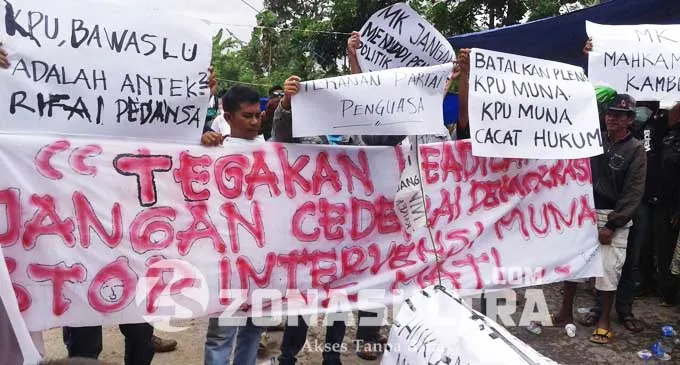 Pleno KPU Muna Diwarnai Unjuk Rasa 