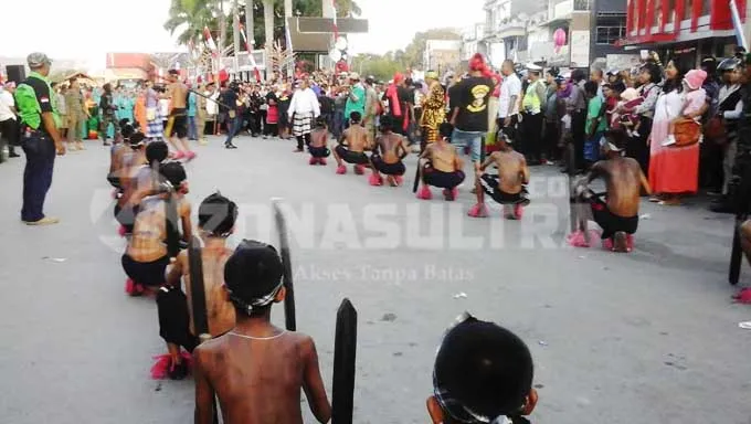 128-kontingen-meriahkan-karnaval-budaya-di-baubau1