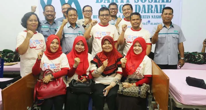 Peringati HKN, Antam Gelar Bakti Sosial dan Donor Darah