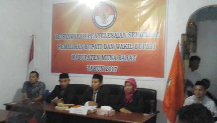 Sidangkan Gugatan, Kubu Ihsan-La Nika Minta KPU Mubar Diskualifikasi Paslon Rajiun-Lamani