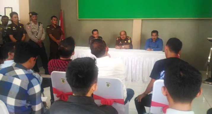 Karyawan Tambang di Kolaka Berdemo Minta Kejaksaan Batalkan Status Tersangka Pimpinannya