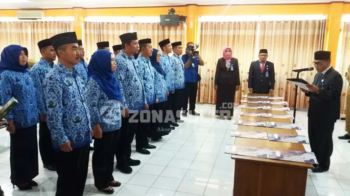 Kepala BKKBN Sultra Lantik 14 Pejabat Eselon IV