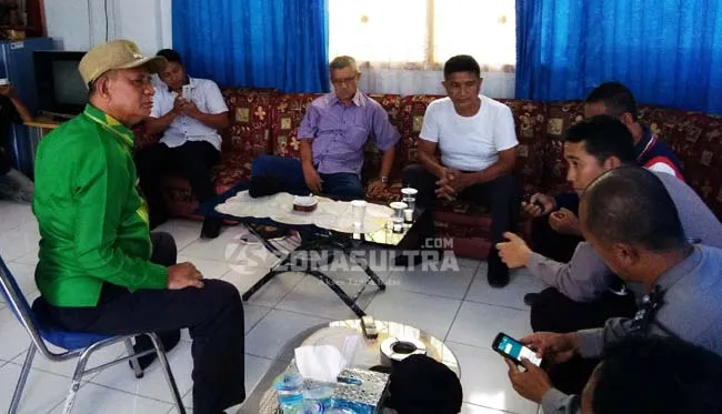 Istri Kedapatan Bagi-bagi Uang, Ini Tanggapan Camat Puuwatu