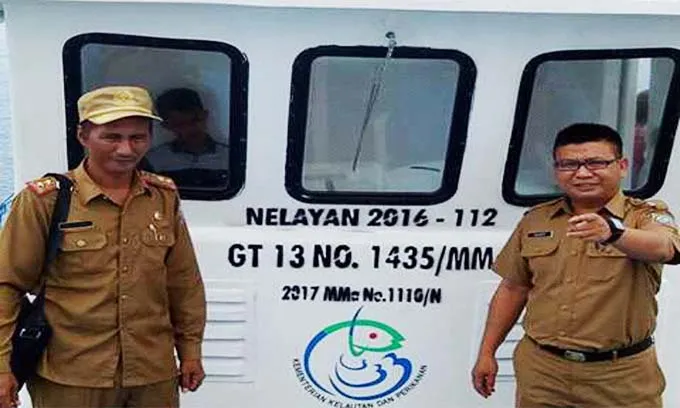 Nelayan Konut Terima Bantuan 10 Unit Kapal Penangkap Ikan