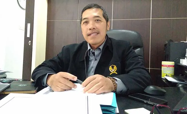 Kepala KPP Pratama Mandiri Kendari Joko Rahutomo