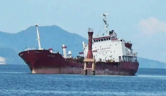 Kapal Pengangkut Minyak Sawit PT DJL Merusak Terumbu Karang di Kolaka