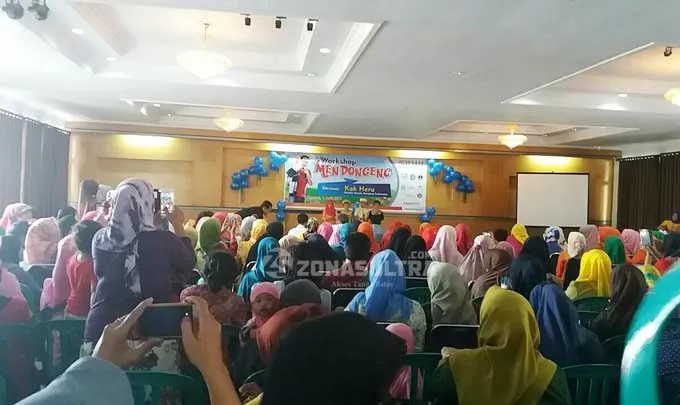 Gelar Workshop Mendongeng, BMH Sultra Salurkan Bantuan ke Pesantren Hidayatullah Kendari