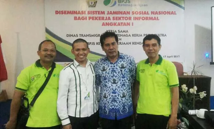200 Tenaga Kerja Informal Sultra Dapat Perlindungan BPJS