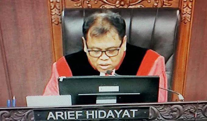 Arief Hidayat
