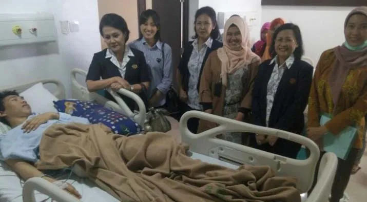 Nelayan Wakatobi Penderita Tumor di Kaki Akhirnya Diamputasi