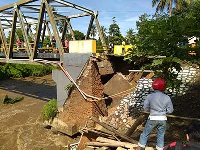 jembatan_runtuh_kolaka_lagi