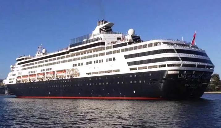 Cruise Perdana, Pacific Eden Merapat ke Benoa Bali, Ini Kata Menpar Arief Yahya