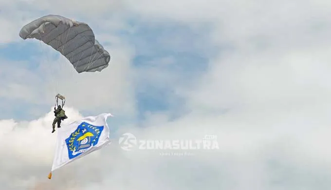 FOTO : Atraksi yang Warnai HUT Sultra ke-53