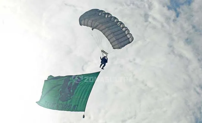 FOTO : Atraksi yang Warnai HUT Sultra ke-53