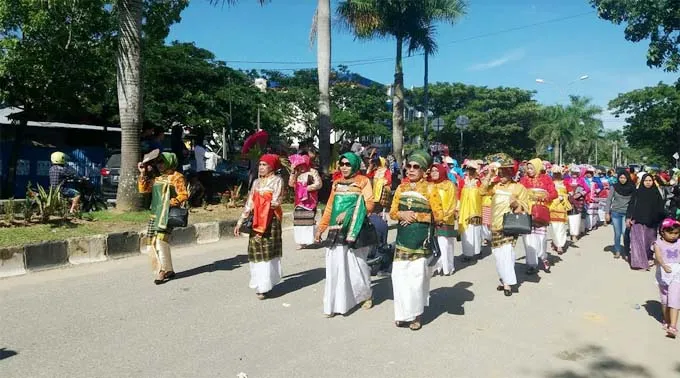 Karnaval Tenun, Pemkab Muna Jadikan Gua Liangkabori Simbol Masyarakat Muna