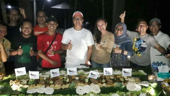 GenPI Lombok Sumbawa Gandeng Sejumlah Komunitas Gelar Aksi Beach Clean Up