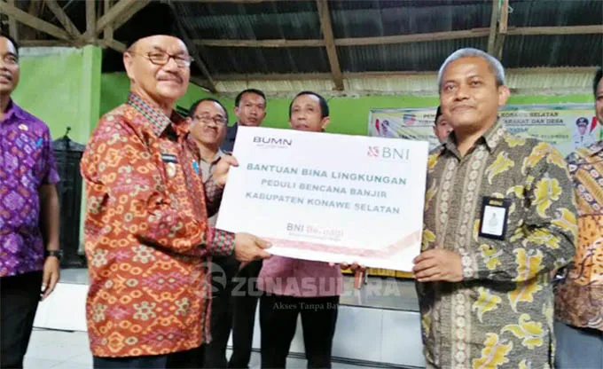 BNI Berikan Bantuan Korban Banjir di Konsel