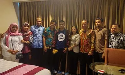 Apresiasi Prestasi Fildan DA4, Usman Rianse Beri Hadiah Uang Tunai Rp 50 Juta