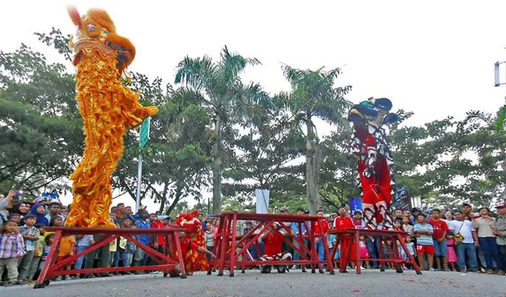 Pawai Budaya HUT Kota Kendari ke 186