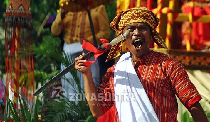 Pawai Budaya HUT Kota Kendari ke 186