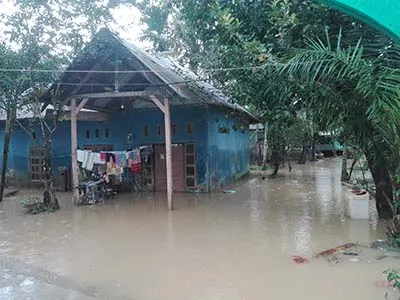 Kali Wanggu Mulai Meluap, Warga Kelurahan Lepolepo Siaga Banjir