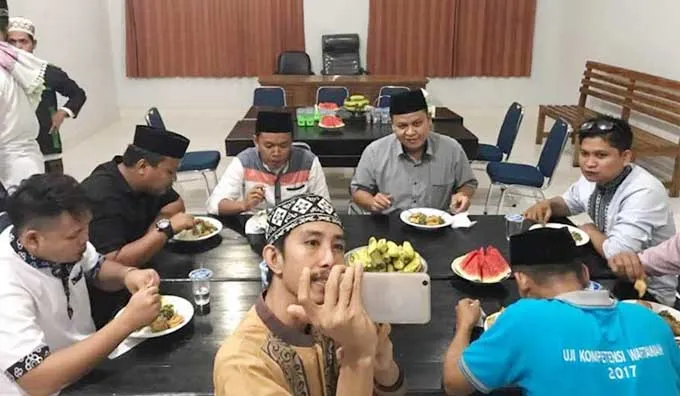 Buka Puasa Bersama Awak Media, Kajari Konsel Harapkan Sinergitas Penegakan Hukum