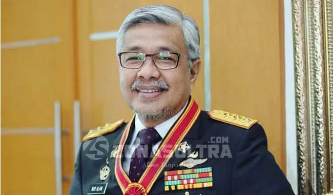 Nur Alam gubernur sultra