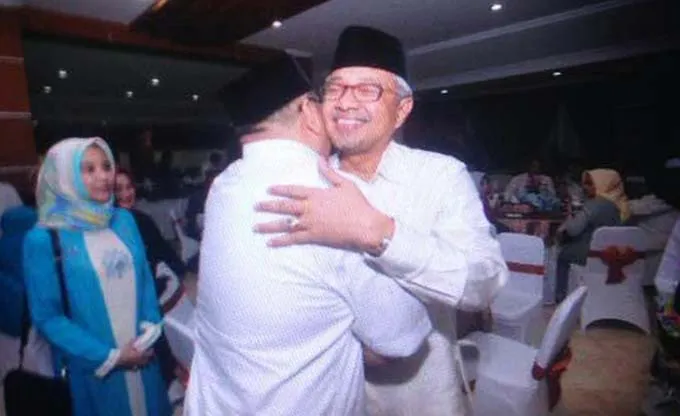 Open House Gubernur Sultra, Asrun dan Nur Alam Terlihat Mesra