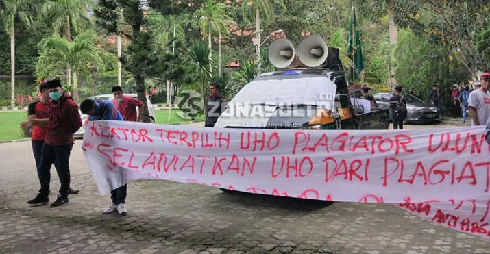 Diduga Plagiat Karya Ilmiah, Rektor Terpilih UHO Didemo