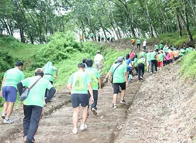 Yuk Belari dengan Latar Belakang Alam di Ijen Green Run 2017