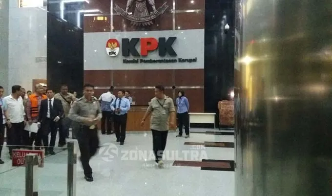 7 Jam Diperiksa, KPK Tahan Gubernur Sultra