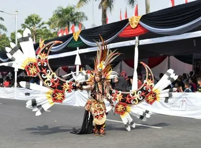  Jember Fashion Carnival (JFC)