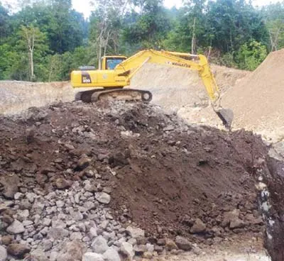 Anton Timbang : Pemerintah Harus Tegas Gunakan Aspal Buton, Bukan Sekadar Komitmen