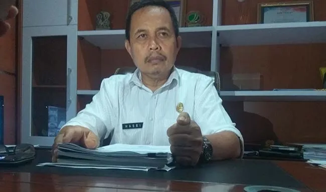 Kepala dinas Dinas Penanaman Modal dan Pelayanan Satu Pintu (DPMPSP) kabupaten Konsel Hasbi