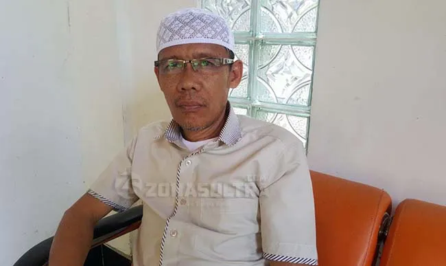 Kepala Sekolah SMAN 1 Kendari, Agusman Hannisi