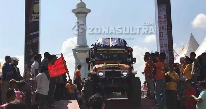 Walikota Kendari Lepas 87 Kendaraan IOX Celebes 2017