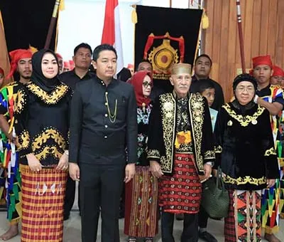 ADP Dikukuhkan Sebagai Anakia Pombodisino Lipu Wuta I Kandari