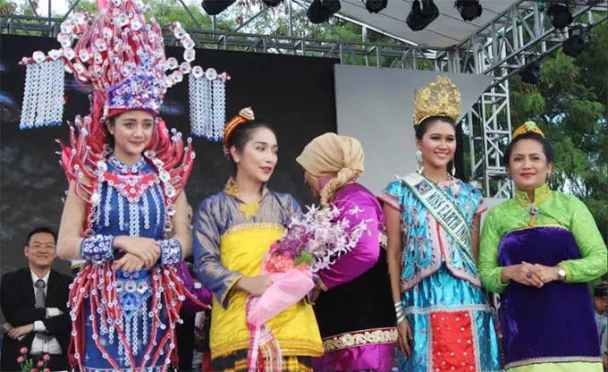 Pembukaan Wakatobi Wave 2017 Tampilkan Ribuan Penari Kolosal