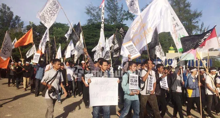 Ratusan Mahasiswa di Kendari Mengecam Keputusan Presiden AS terhadap Palestina