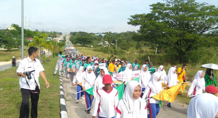 Maknai HAB ke-72, Kandepag Konsel Canangkan Program Bersih Melayani