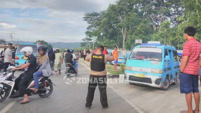 Kebakaran, Akses Jalan Depan Kampus UHO Kendari Macet