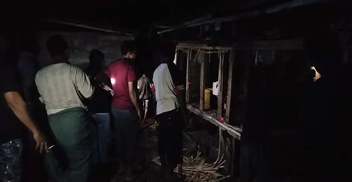 Diduga Korsleting Listrik, Satu Rumah di Wangiwangi Ludes Terbakar