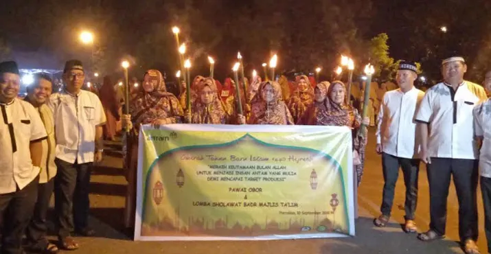 Pawai Obor dan Lomba Sholawat Ramaikan 1 Muharam di ANTAM Pomalaa