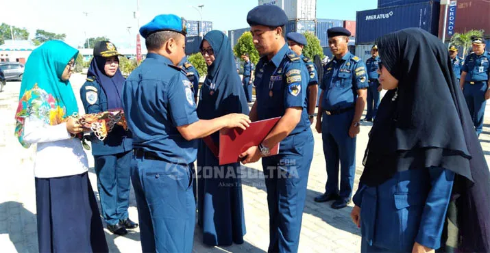 KSOP Kendari Terima Penghargaan Layanan Prima dari Kemenhub