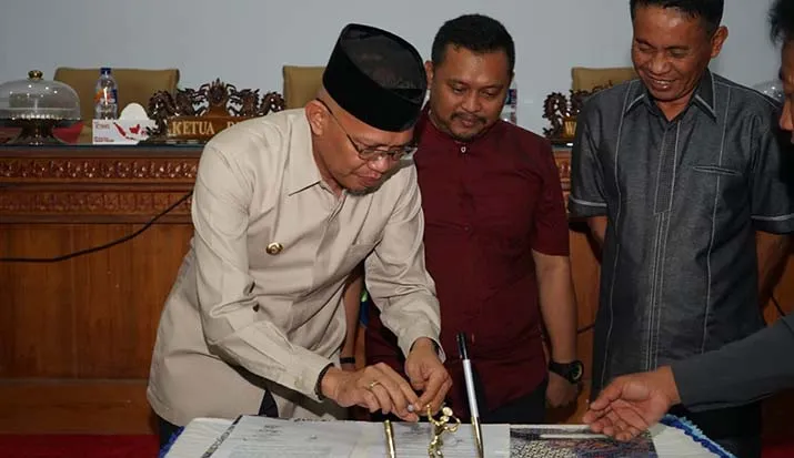 DPRD Bombana Tetapkan KUA PPA 2018, Target Belanja Daerah Naik 3,60 Persen