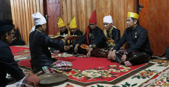 1 Muharram, Warga Konawe Gelar Ritual menyucikan Benda Pusaka Kerajaan