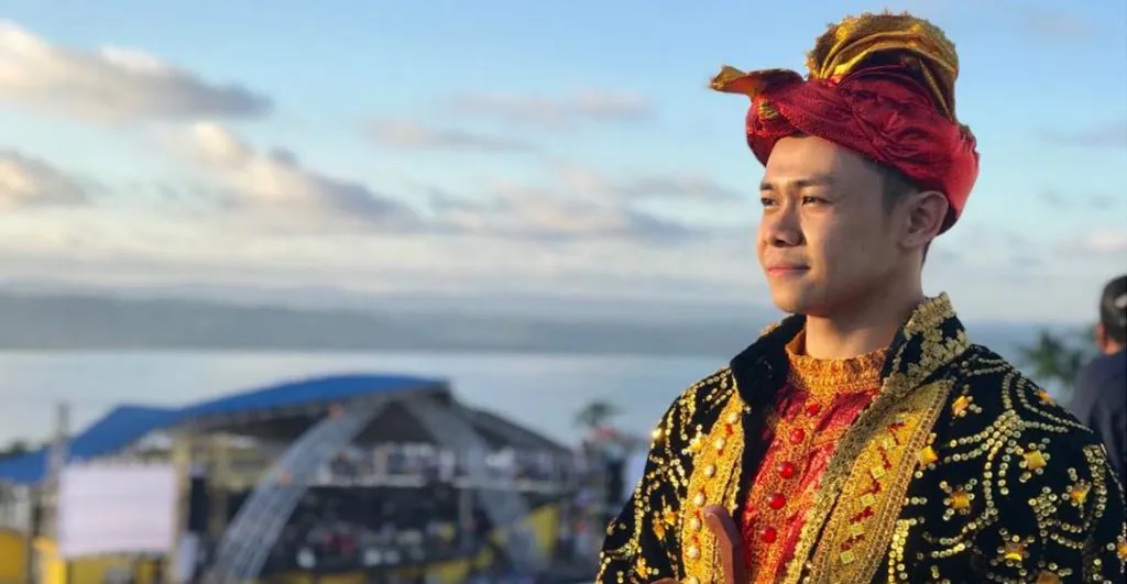 Kiprah Fandi Hasib, News Anchor Muda Asal Sultra