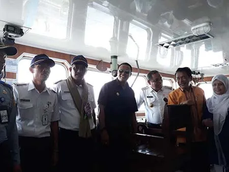 Bupati Mubar Resmikan Pelayaran Perdana KMP Bontoharu Rute Tondasi - Bira