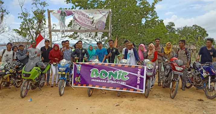 Komunitas Bonik (Motor ninja) menghadiri sosialisasi KPU Bombana di Pulau Kondo.